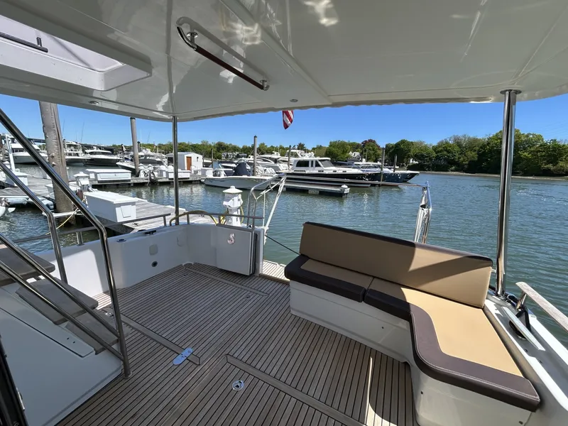 Slide: The Image of Beneteau 44 Swift Trawler 2018 - 6105215