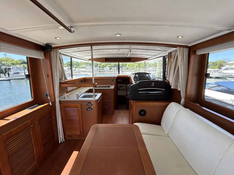 Slide: The Image of Beneteau 44 Swift Trawler 2018 - 6105218