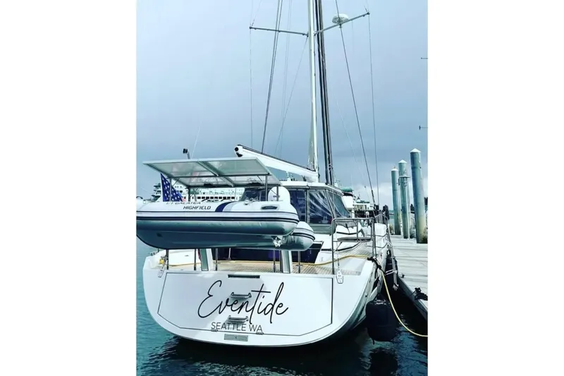 Slide: The Image of Amel 50 2020 - 6110716