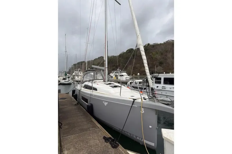 Slide: The Image of Beneteau Oceanis 30.1 2023 - 6110854