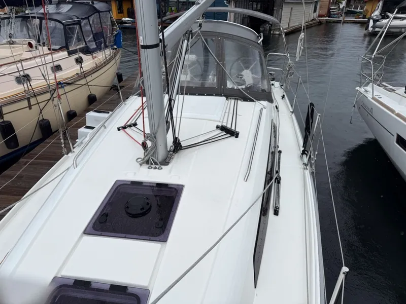 Slide: The Image of Beneteau Oceanis 30.1 2023 - 6112268