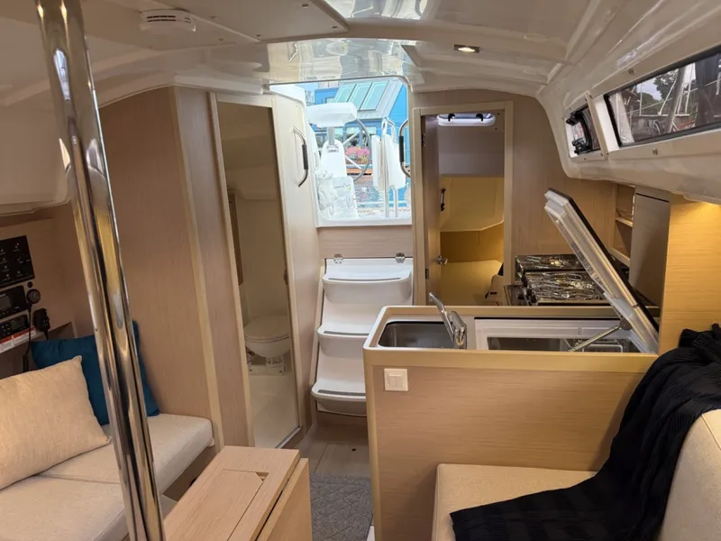 Slide: The Image of Beneteau Oceanis 30.1 2023 - 6112271