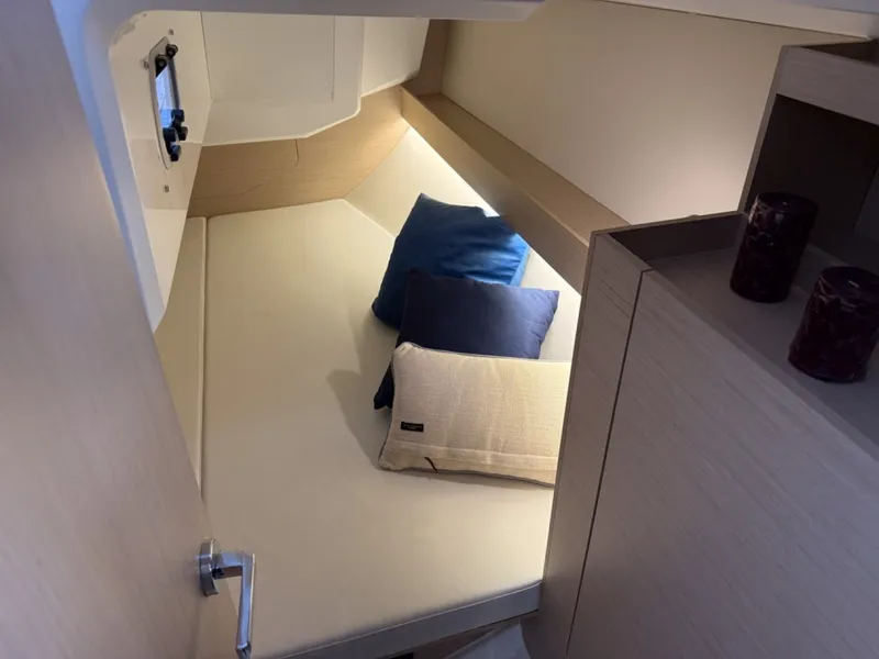 Slide: The Image of Beneteau Oceanis 30.1 2023 - 6112273