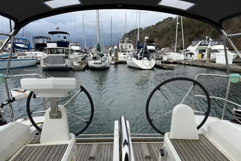 Slide: The Image of Beneteau Oceanis 30.1 2023 - 6110853
