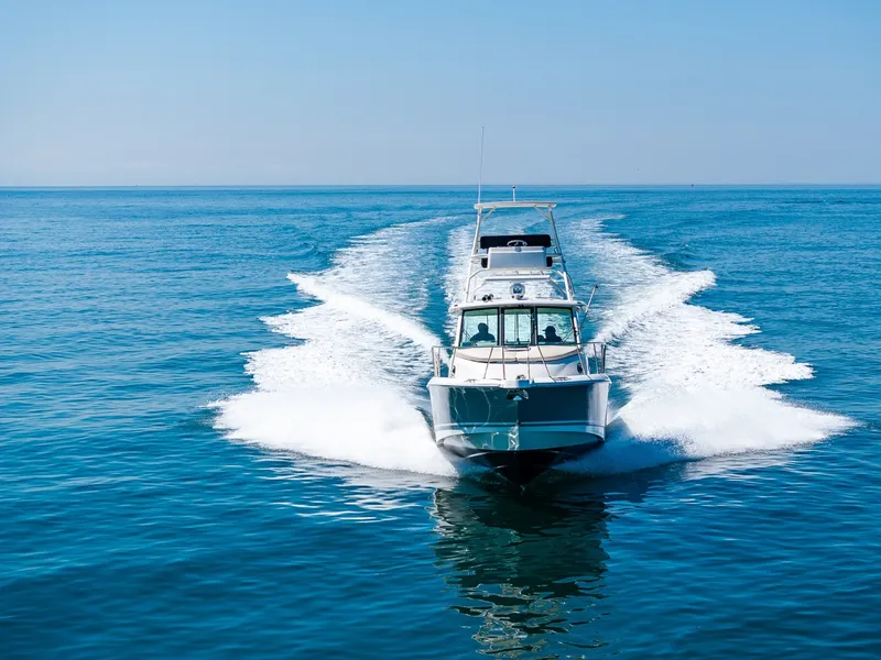 Slide: The Image of Boston Whaler 345 Conquest 2019 - 6105591