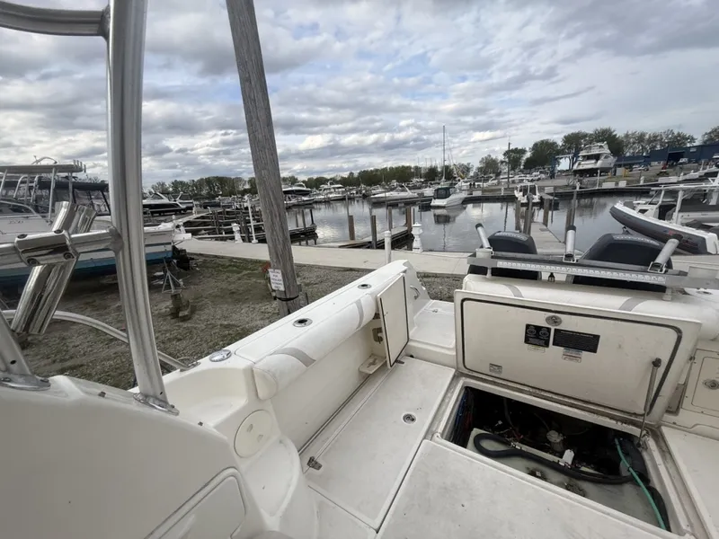 Slide: The Image of Boston Whaler 255 Conquest 2012 - 6105647