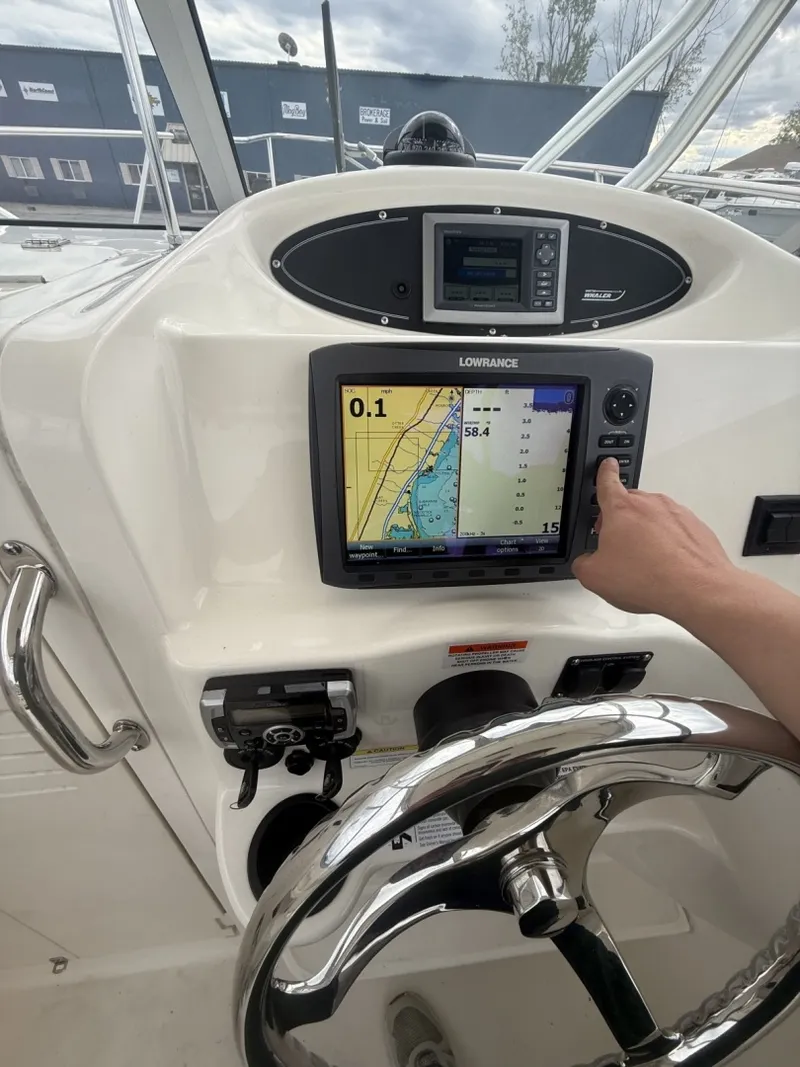 Slide: The Image of Boston Whaler 255 Conquest 2012 - 6105678