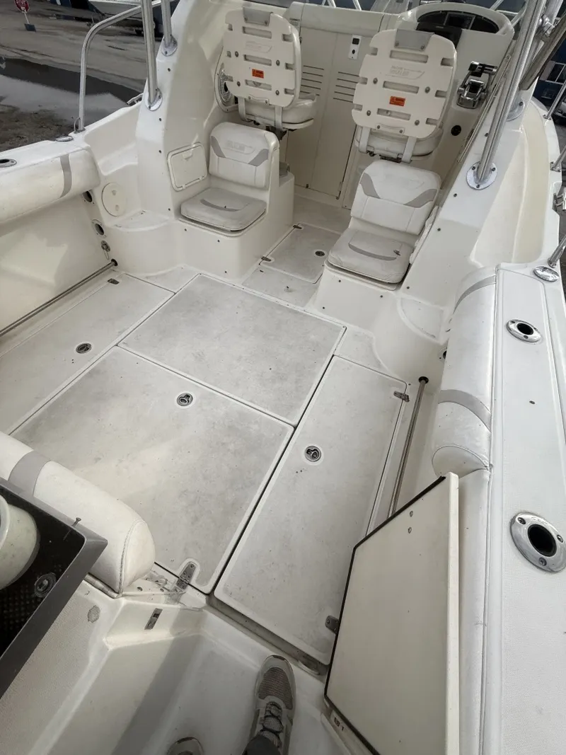 Slide: The Image of Boston Whaler 255 Conquest 2012 - 6105730
