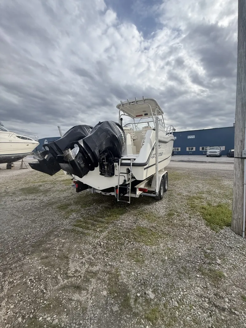 Slide: The Image of Boston Whaler 255 Conquest 2012 - 6105733
