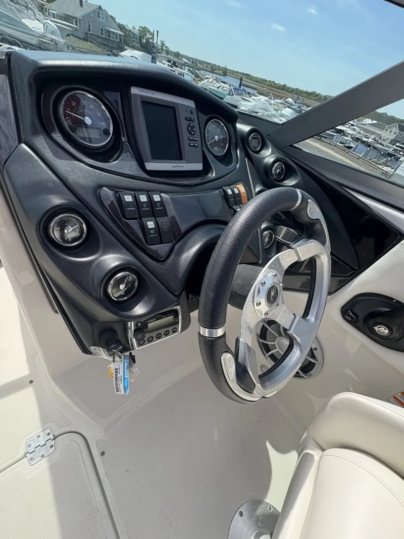 Slide: The Image of Monterey M5 Sport Boat 2013 - 6107391