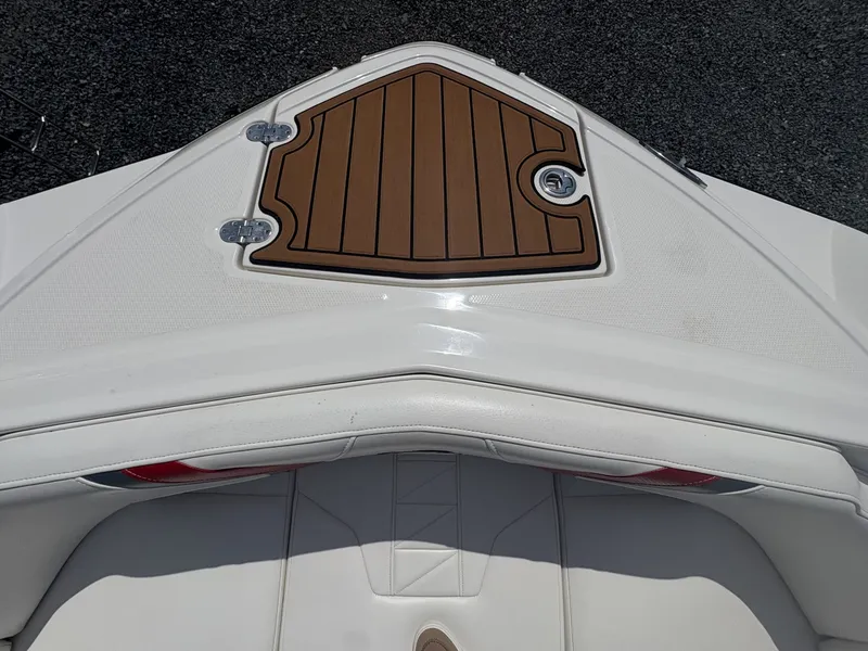 Slide: The Image of Monterey M5 Sport Boat 2013 - 6107403