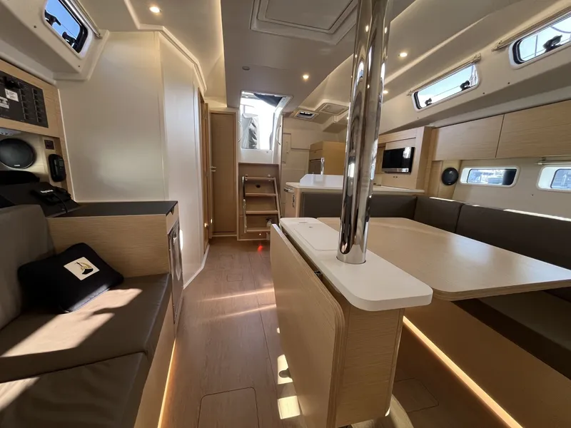 Slide: The Image of Hanse 360 2025 - 6108595