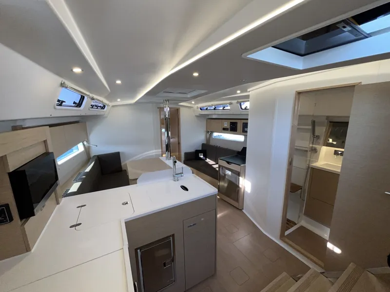 Slide: The Image of Hanse 360 2025 - 6108611