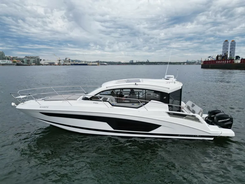 The Image of Four Winns V355 Coupe 2022 - 6107678