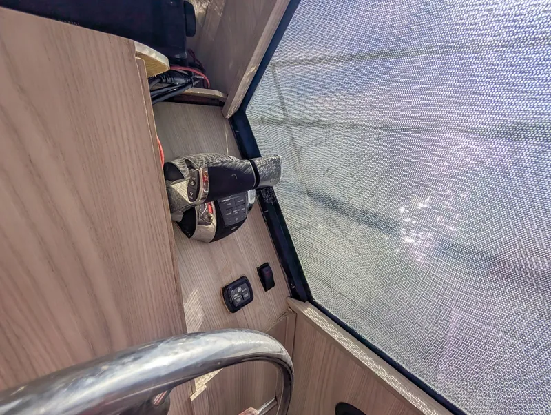 Slide: The Image of Blue Water 51 Coastal Cruiser Cockpit 1987 - 6107818