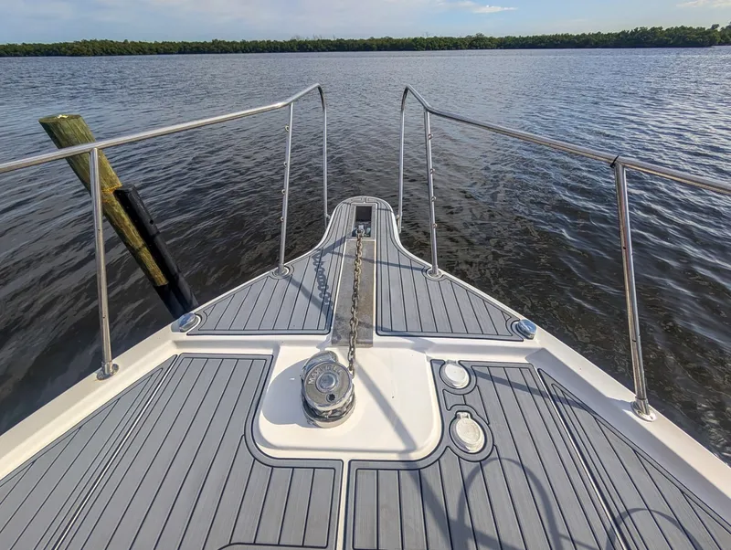 Slide: The Image of Blue Water 51 Coastal Cruiser Cockpit 1987 - 6107766
