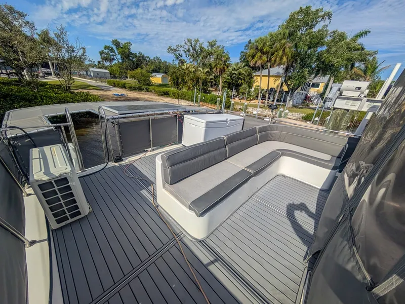 Slide: The Image of Blue Water 51 Coastal Cruiser Cockpit 1987 - 6107769