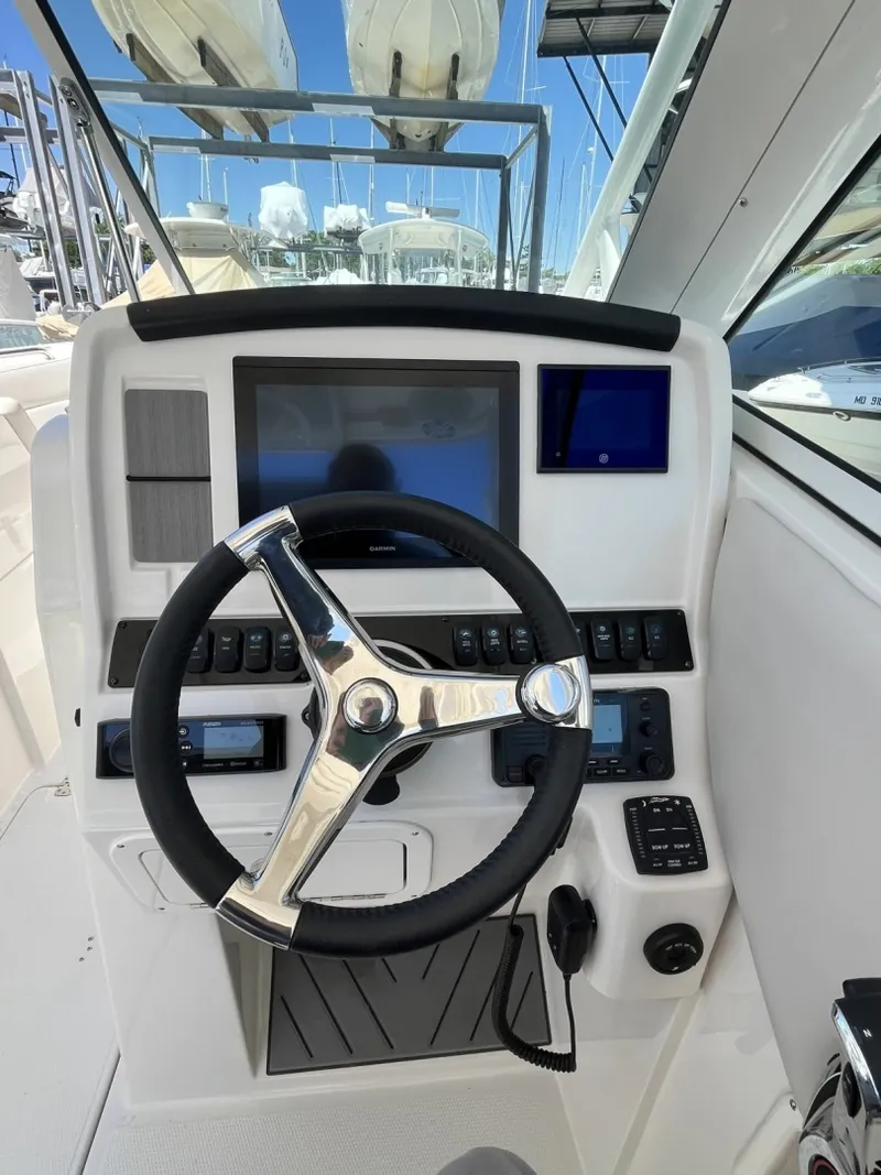Slide: The Image of Sailfish 245 DC 2024 - 6108317