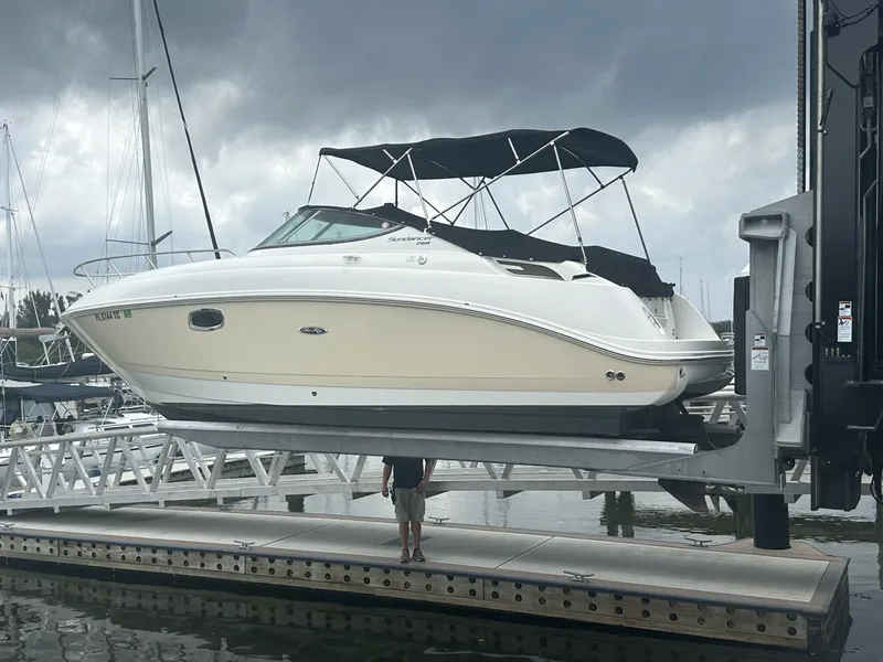 Slide: The Image of Sea Ray 260 Sundancer 2011 - 6108421