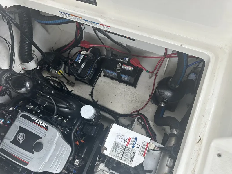 Slide: The Image of Sea Ray 260 Sundancer 2011 - 6108397
