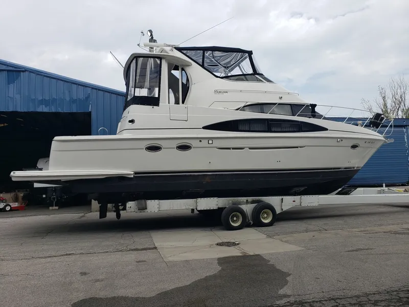 Slide: The Image of Carver Yachts 444 Motor Yacht 2005 - 6108530