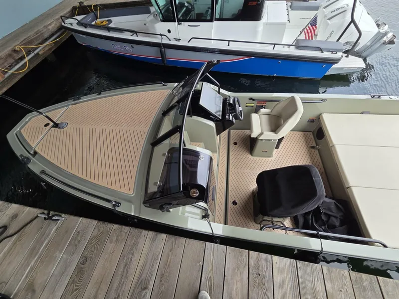 Slide: The Image of X Shore 1 Cockpit - 7587980