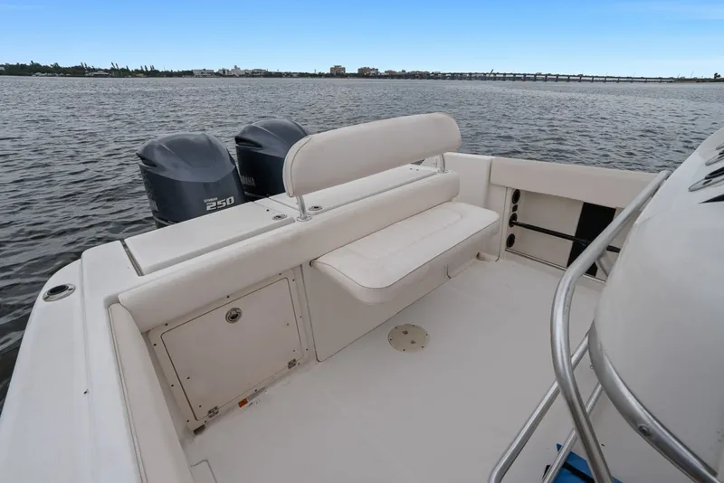 Slide: The Image of Robalo R260 2013 - 6108662