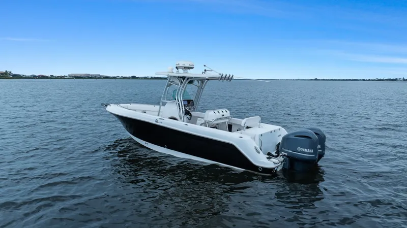 Slide: The Image of Robalo R260 2013 - 6108680