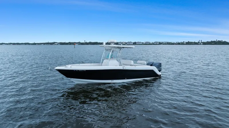 Slide: The Image of Robalo R260 2013 - 6108682
