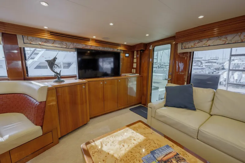 Slide: The Image of Hatteras 60 Reel Hook'Up - Interior Salon 2002 Hatteras 60 Convertible Reel Hook'Up - 7655404