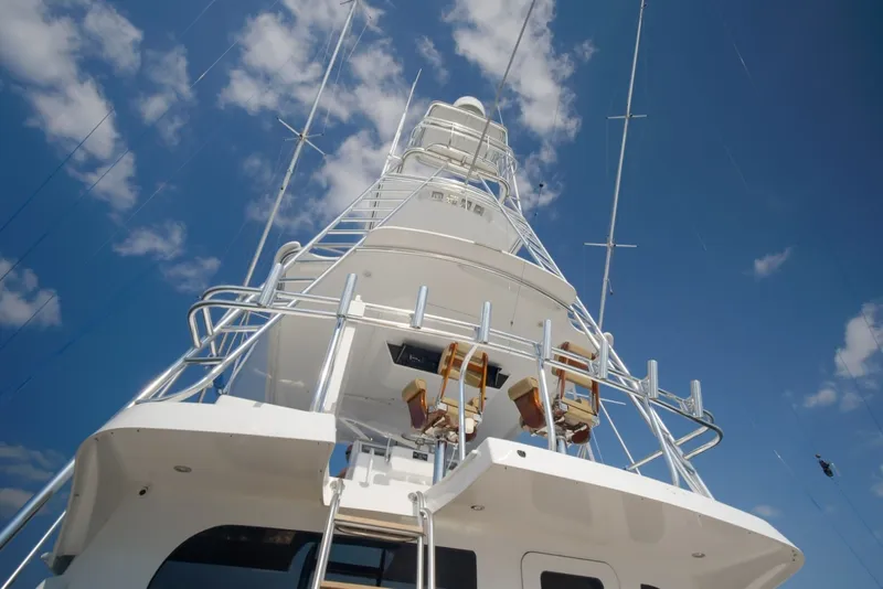 Slide: The Image of Hatteras 60 Reel Hook'Up - Exterior Flybridge 2002 Hatteras 60 Convertible Reel Hook'Up - 7382550