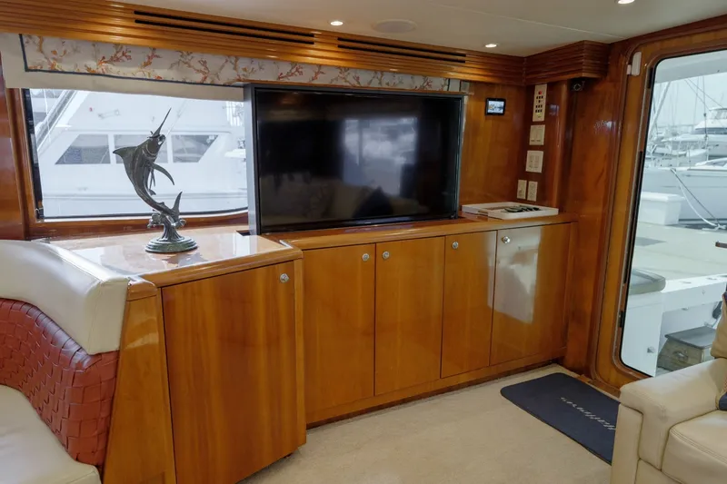 Slide: The Image of Hatteras 60 Reel Hook'Up - Interior Salon 2002 Hatteras 60 Convertible Reel Hook'Up - 7655406