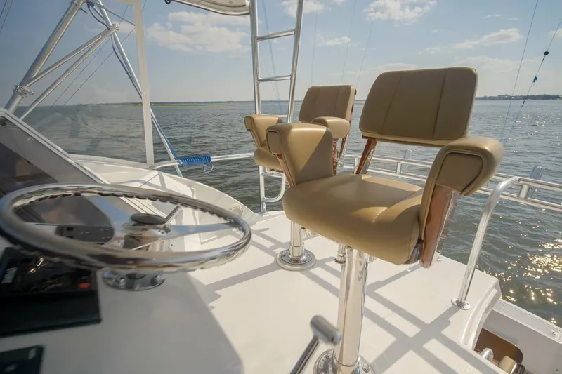 Slide: The Image of Hatteras 60 Reel Hook'Up - Exterior Flybridge 2002 Hatteras 60 Convertible Reel Hook'Up - 7655444