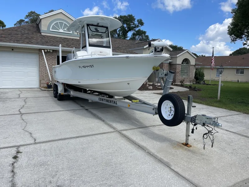 Slide: The Image of Sea Hunt BX25 2020 - 6109373