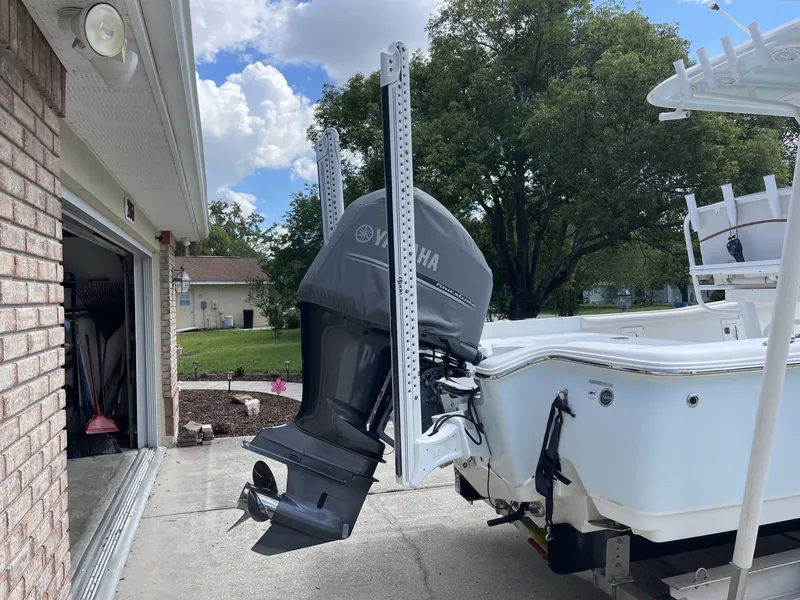 Slide: The Image of Sea Hunt BX25 2020 - 6109374