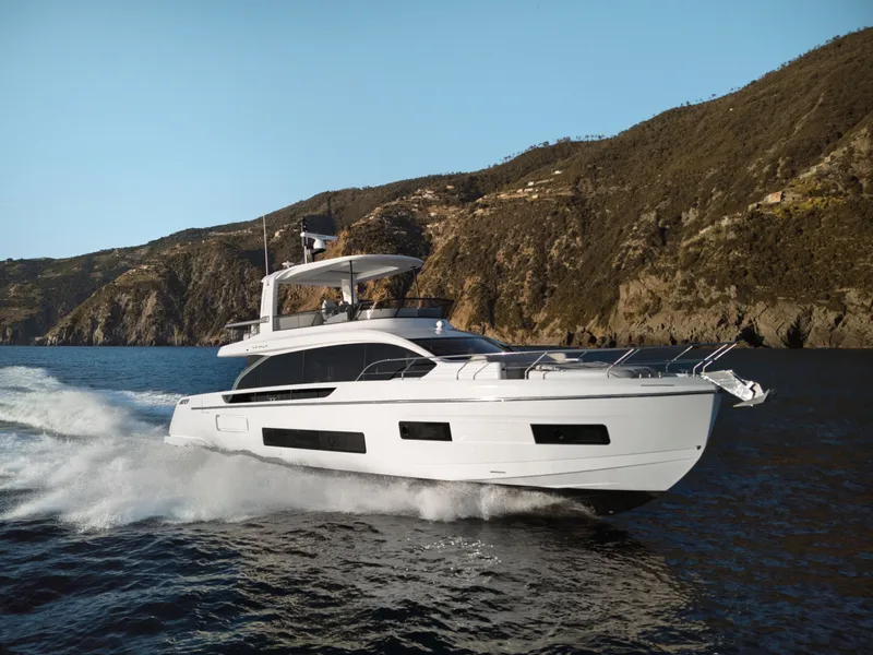 Slide: The Image of Azimut 62 FLY 2026 - 6109813