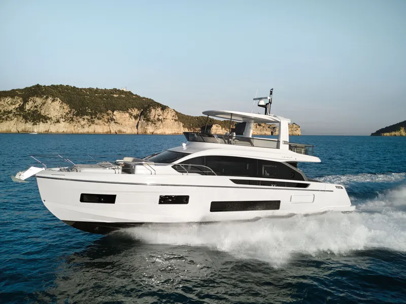 Slide: The Image of Azimut 62 FLY 2026 - 6109816