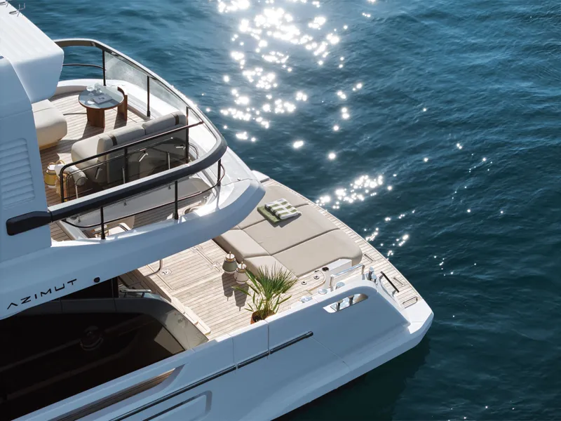 Slide: The Image of Azimut 62 FLY 2026 - 6109828