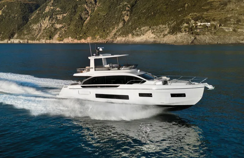 Slide: The Image of Azimut 62 FLY 2026 - 6109806
