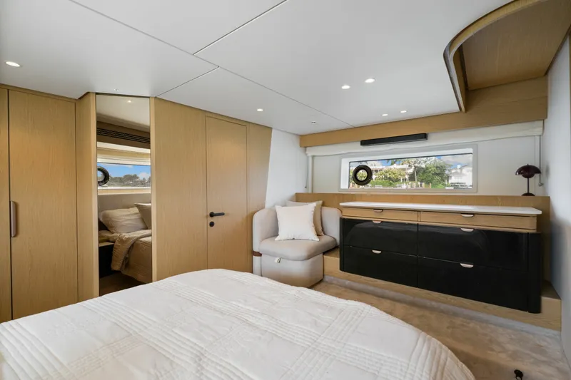 Slide: The Image of Azimut FLY 62 2026 - 6205528