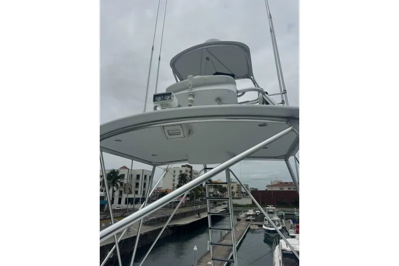 Slide: The Image of Hatteras 77 2007 - 6110113