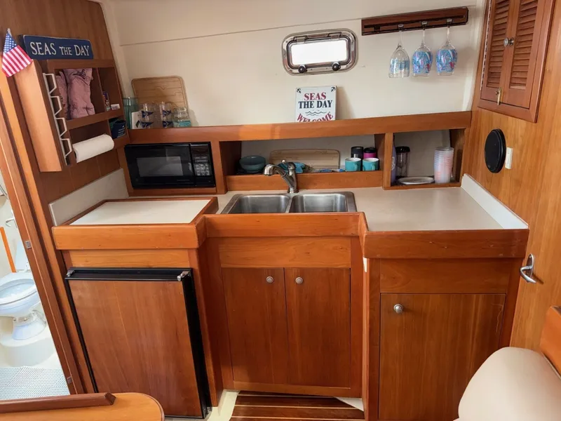 Slide: The Image of Mainship 34' Pilot 2003 - 6257445