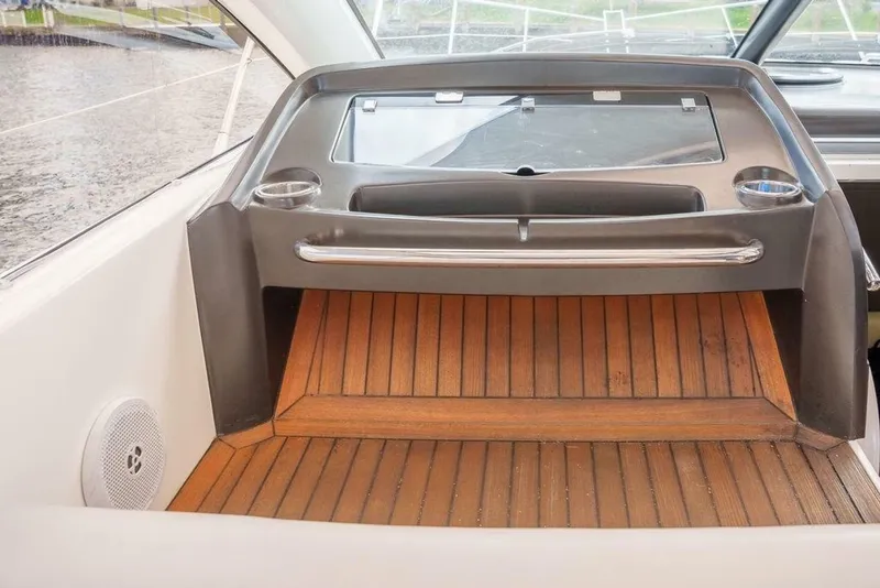 Slide: The Image of Sunseeker 48 2013 - 6110448