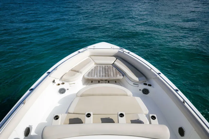 Slide: The Image of Boston Whaler 42 2017 - 6110541