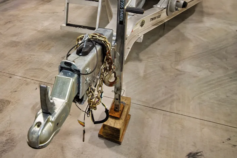 Slide: The Image of Twin Vee 340 GFX 2023 - 6304226