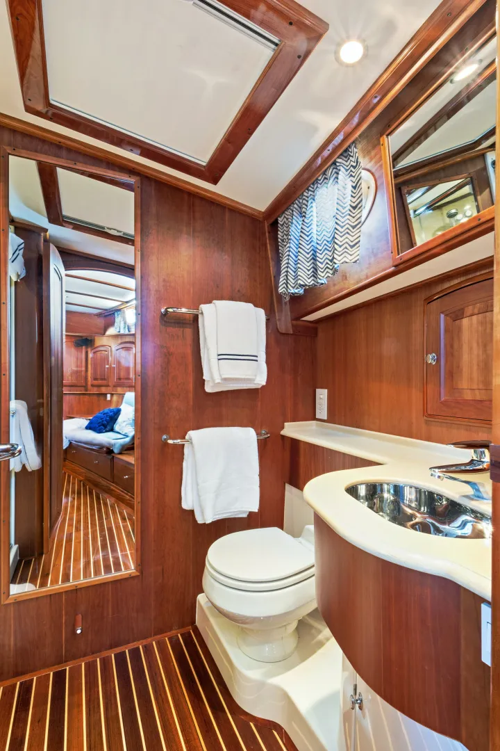 Slide: The Image of Hinckley Yachts TALARIA 55MY 2007 - 6111028