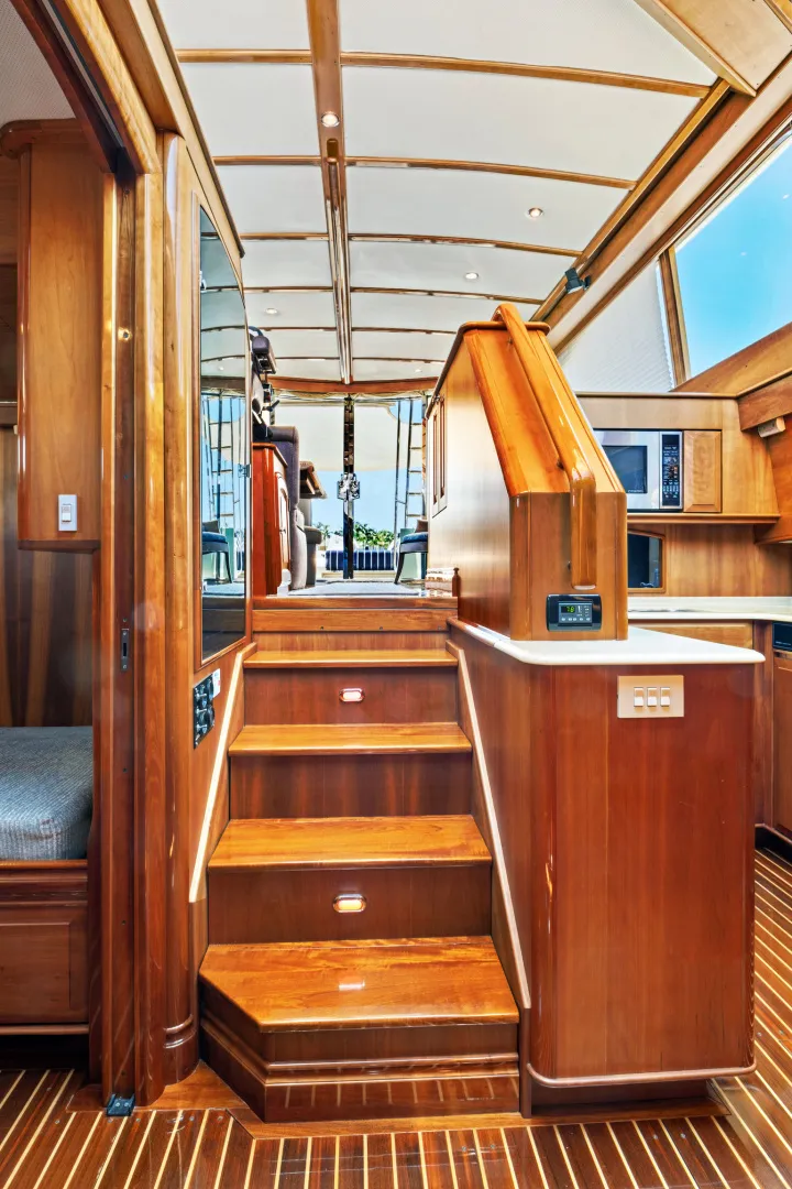 Slide: The Image of Hinckley Yachts TALARIA 55MY 2007 - 6111043