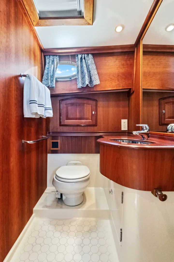 Slide: The Image of Hinckley Yachts TALARIA 55MY 2007 - 6111072