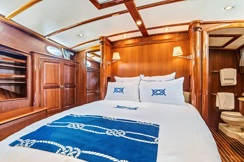 Slide: The Image of Hinckley Yachts TALARIA 55MY 2007 - 6111083