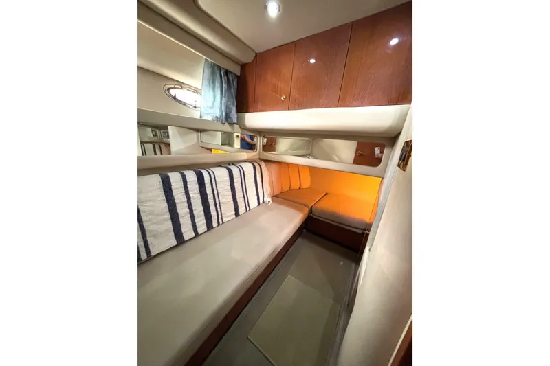 Slide: The Image of Sea Ray 480 Sedan Bridge 1999 - 6111908